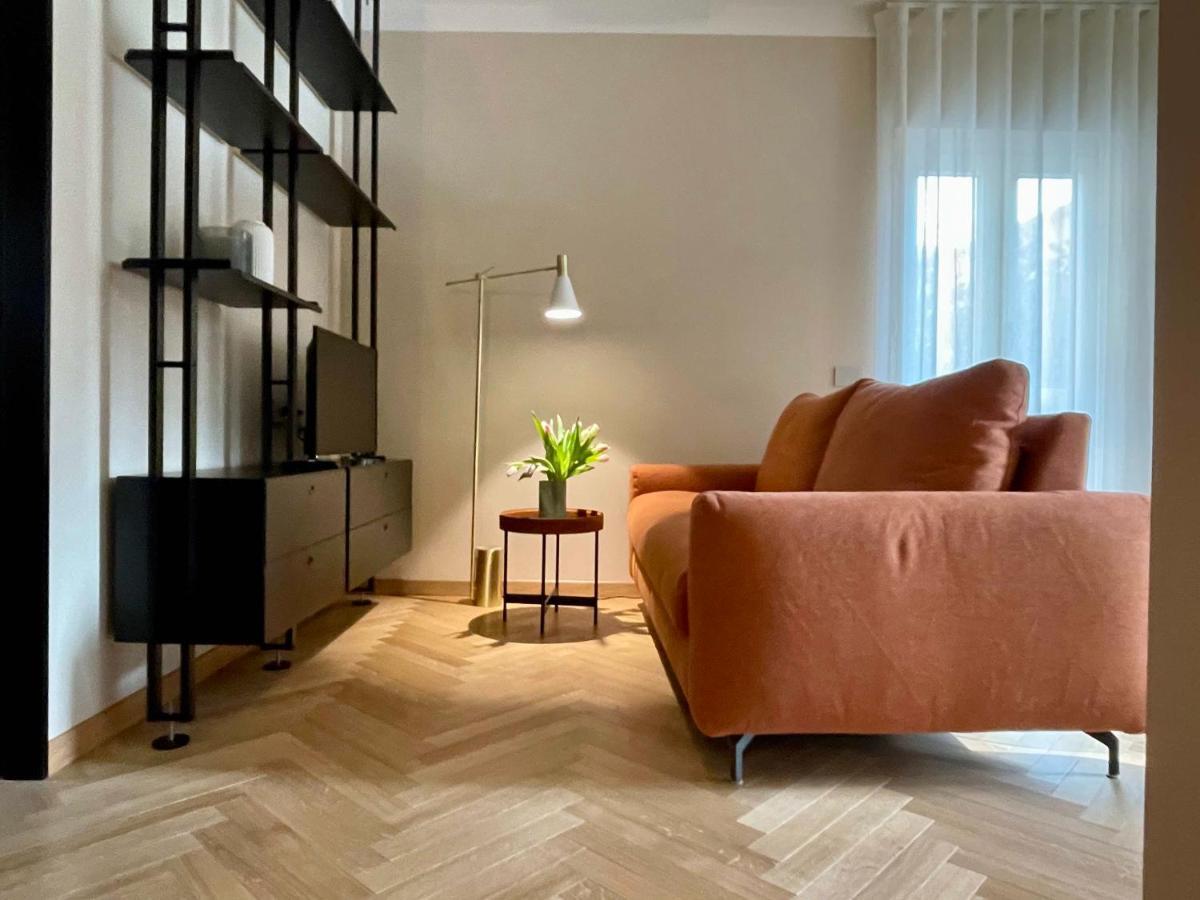 Ca Bela - Moscova Apartment Милано Екстериор снимка