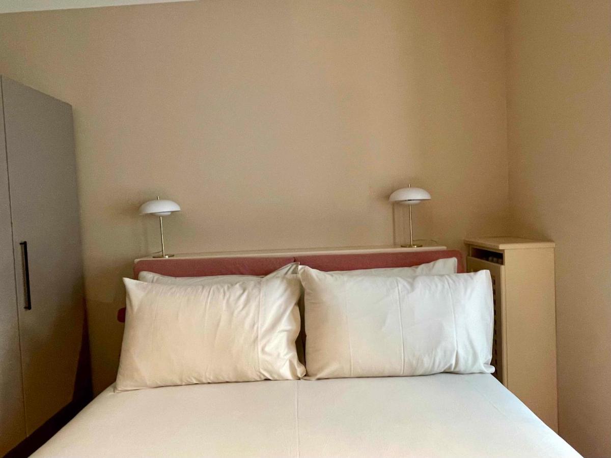 Ca Bela - Moscova Apartment Милано Екстериор снимка
